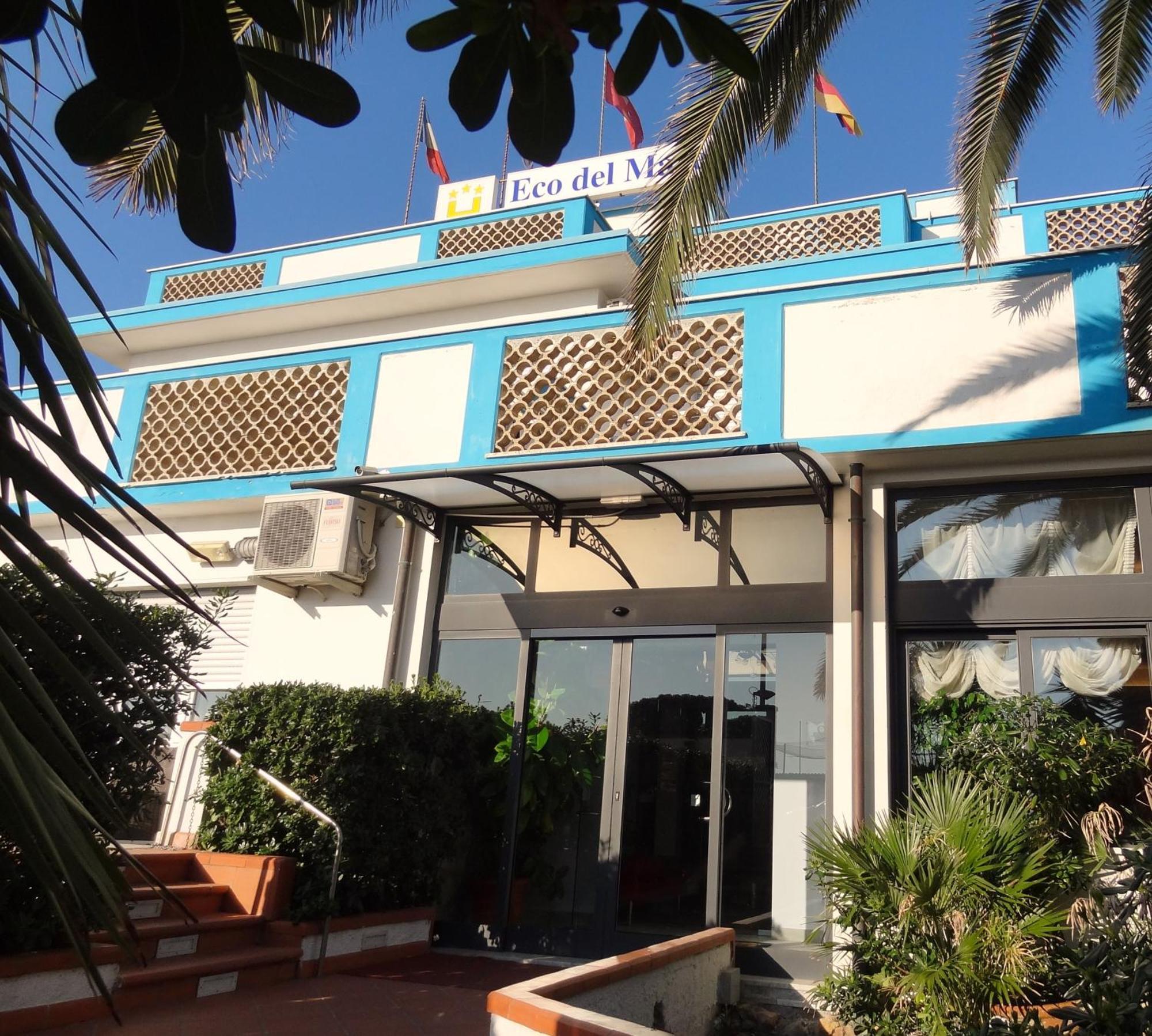 Hotel Eco Del Mare Marina di Massa Kültér fotó