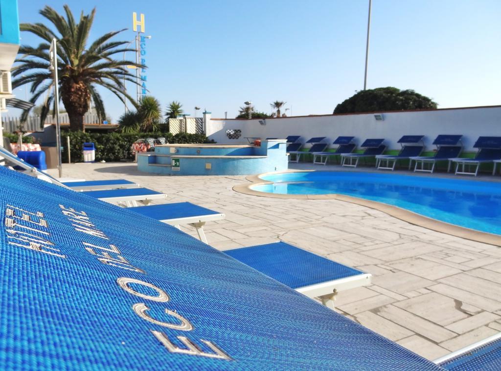 Hotel Eco Del Mare Marina di Massa Kültér fotó