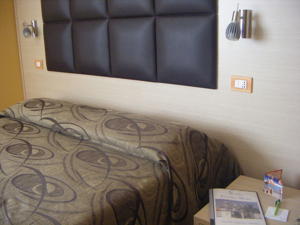 Hotel Eco Del Mare Marina di Massa Kültér fotó