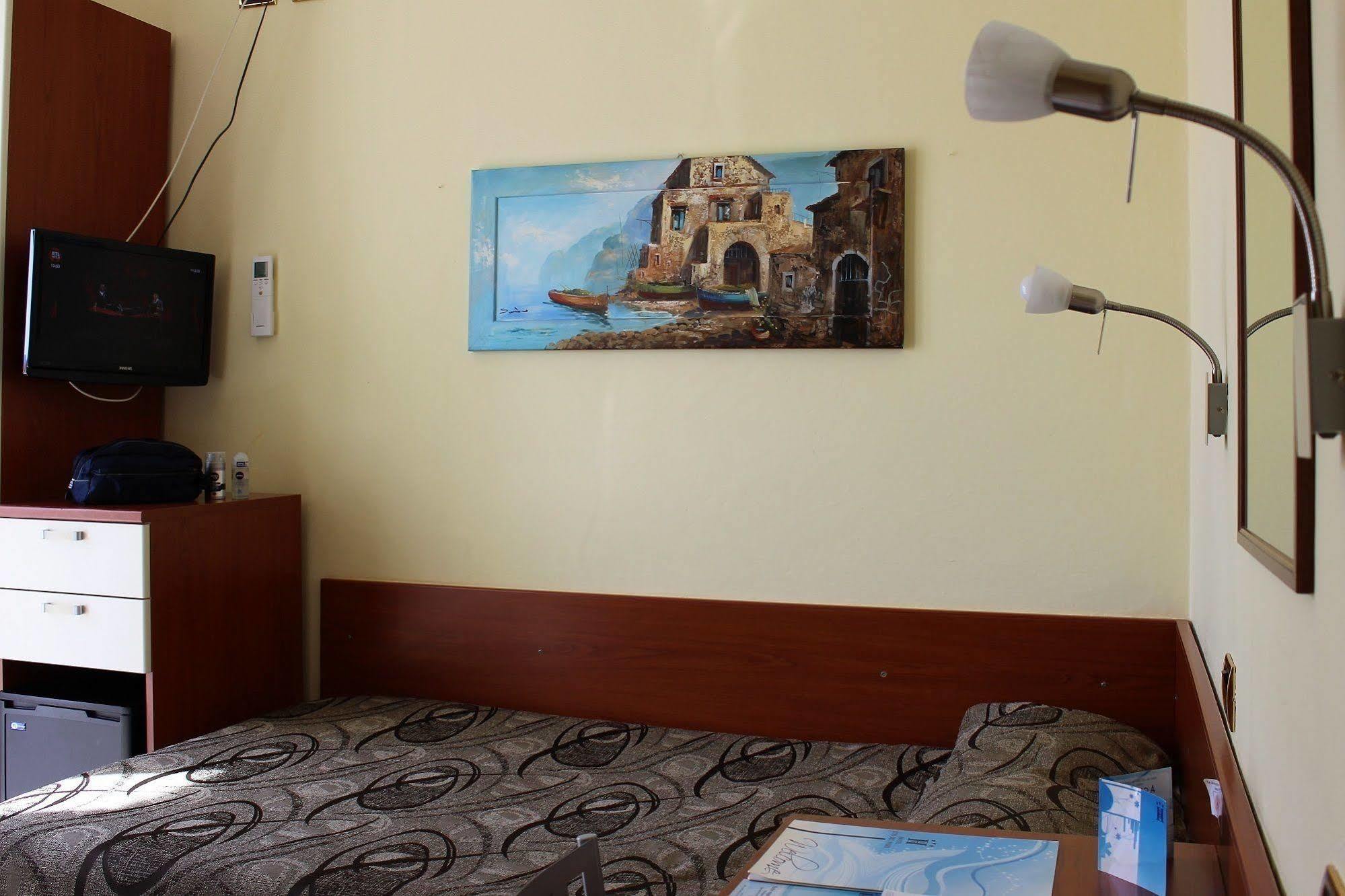 Hotel Eco Del Mare Marina di Massa Kültér fotó