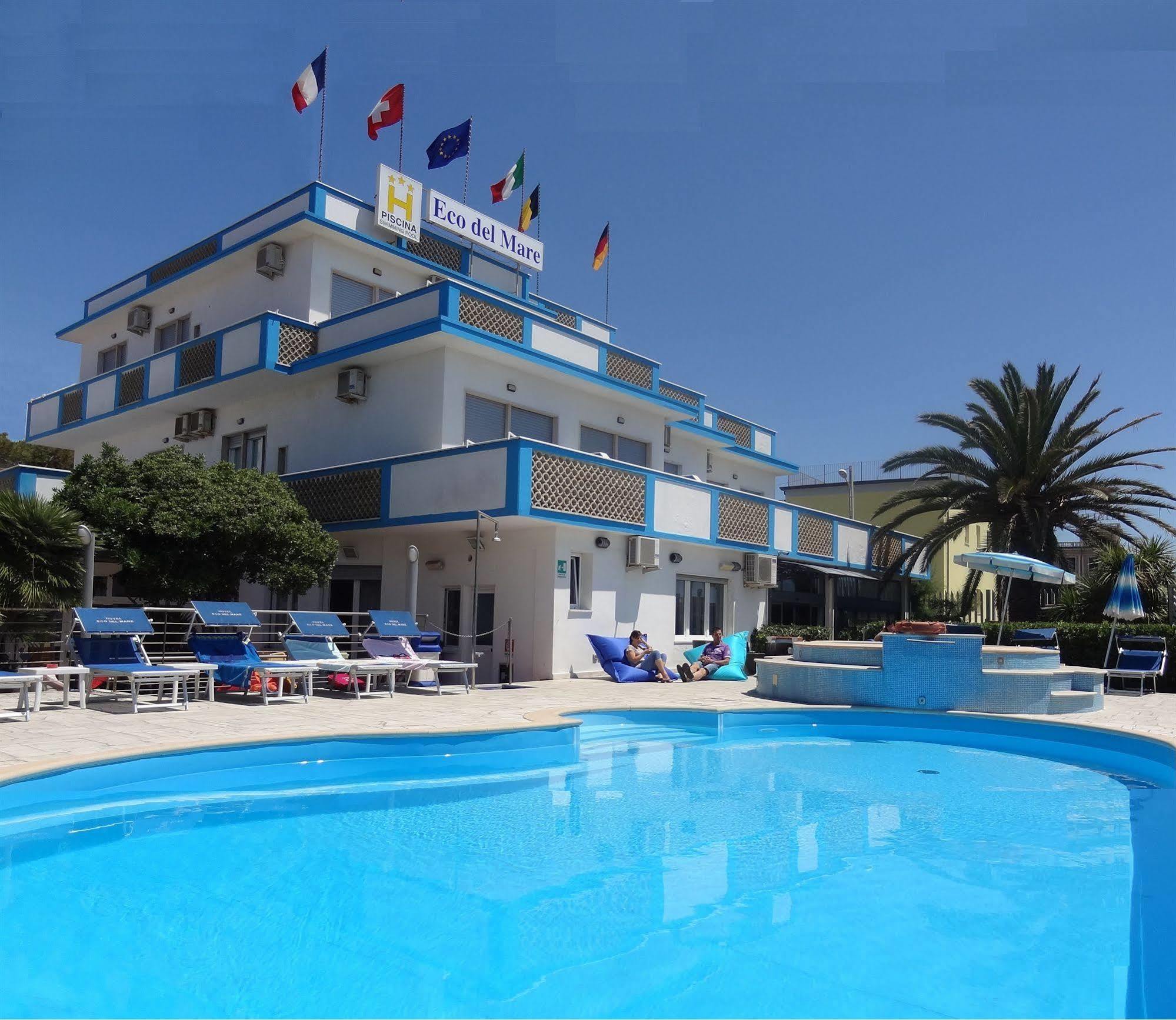 Hotel Eco Del Mare Marina di Massa Kültér fotó