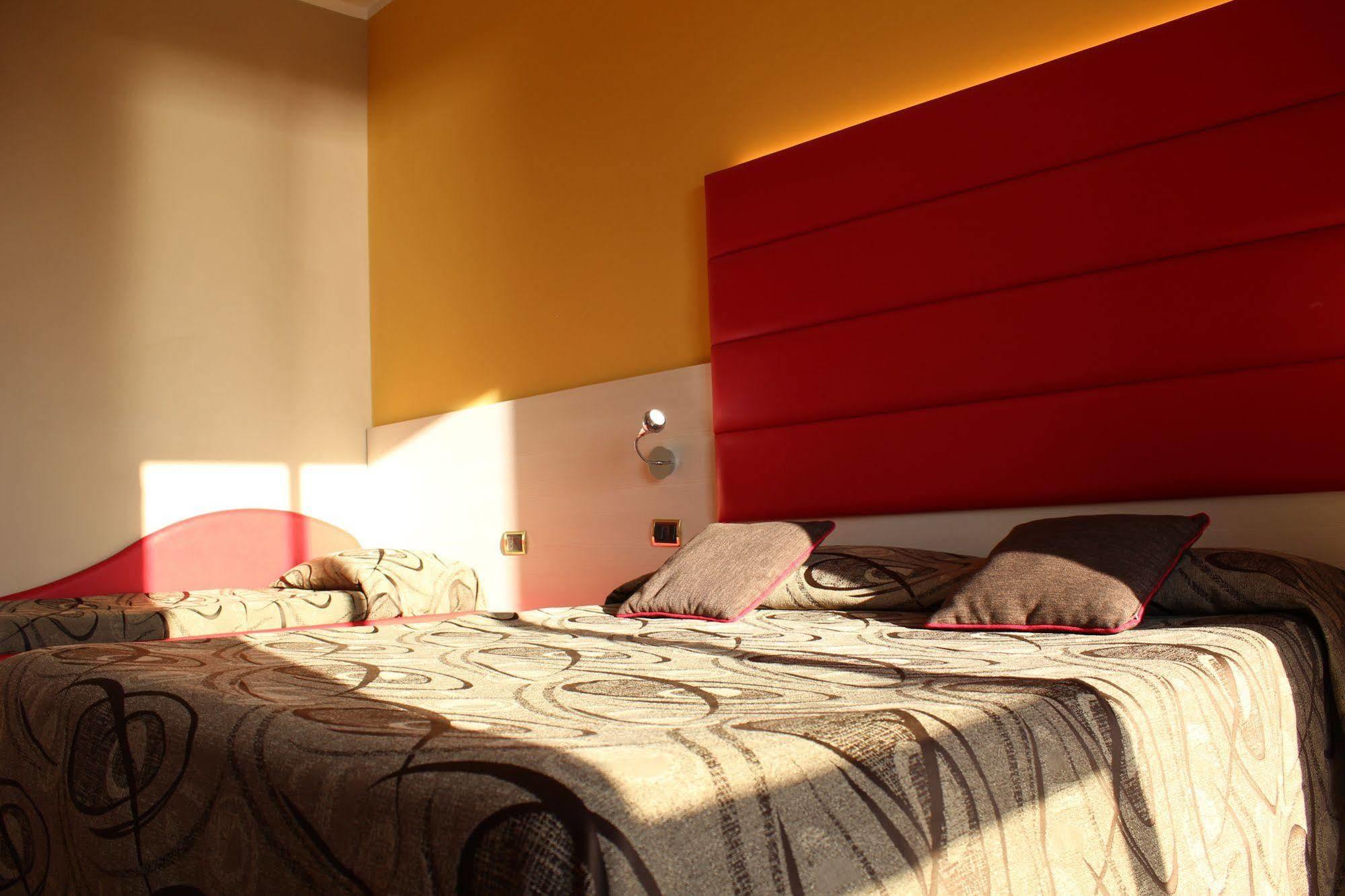 Hotel Eco Del Mare Marina di Massa Kültér fotó
